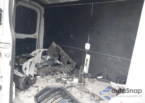 2023 Ford Transit-250 z USA, uszkodzony, nr VIN 1FTBR1C83PKB87769